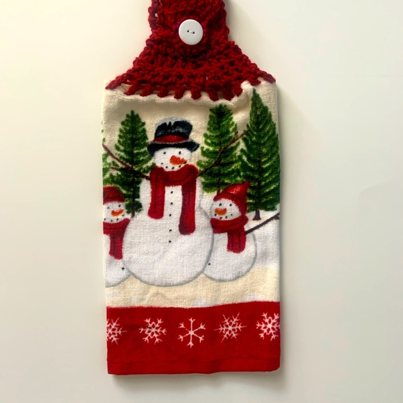 Hand Crafted Snowmen Crochet Top Hanging Kitchen Dish or Bathroom Hand Towel - Picture 3 of 6